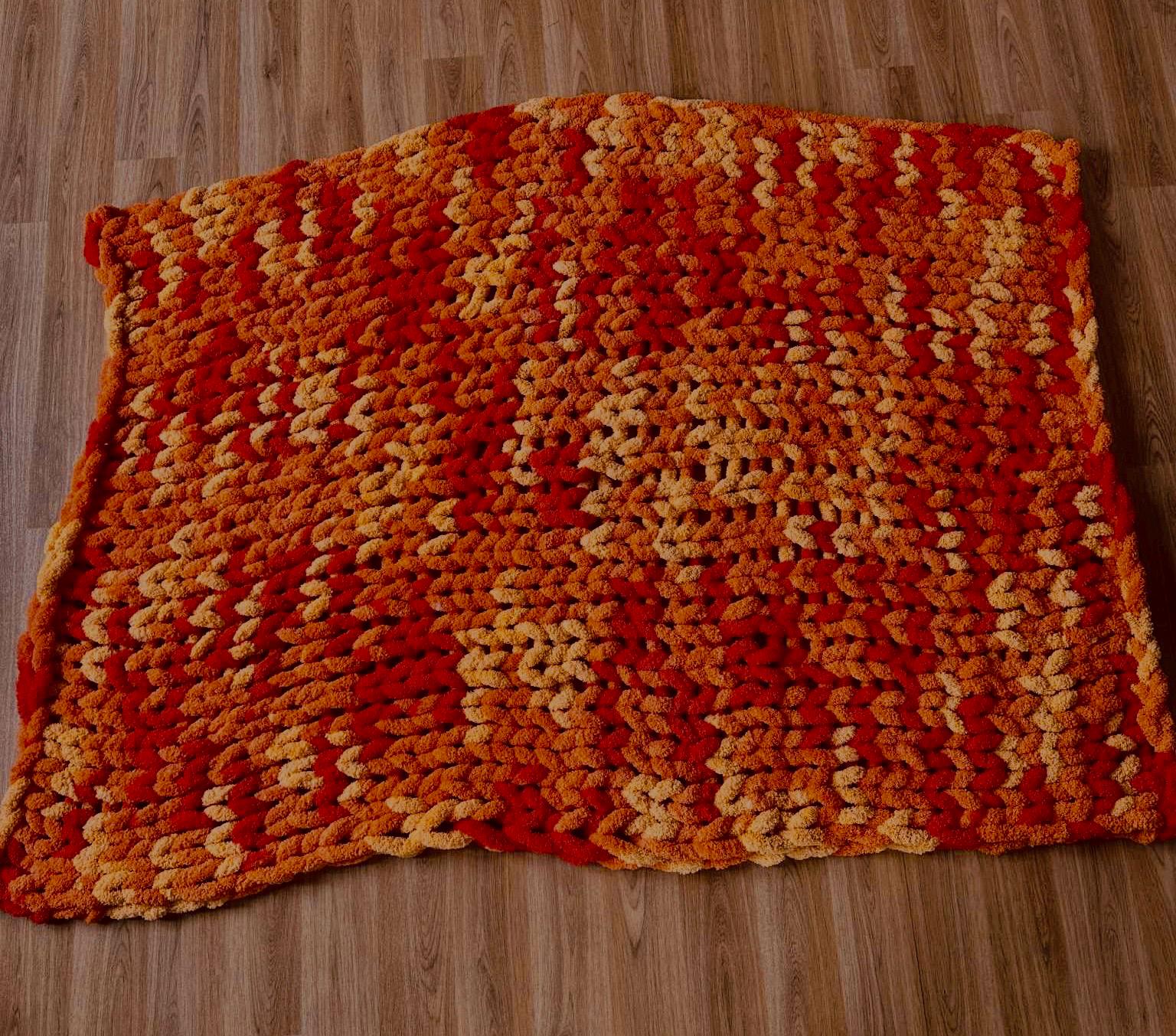 Handmade Cozy Chunky Yarn Blanket – Soft, Warm & Stylish Throw for Couch or Bed – Perfect Gift